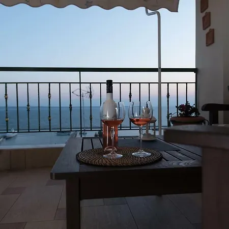דירה With Marina View